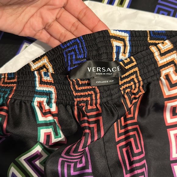 Versace silk shorts and silk shirt WORN ONCE - Picture 3 of 9